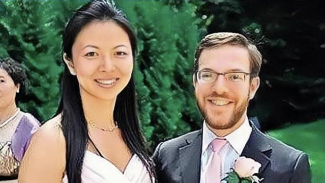 #哈佛女孩刘亦婷成为美国普通中产# 亦婷· 特桑布鲁目前就职于一家投资公司，她丈