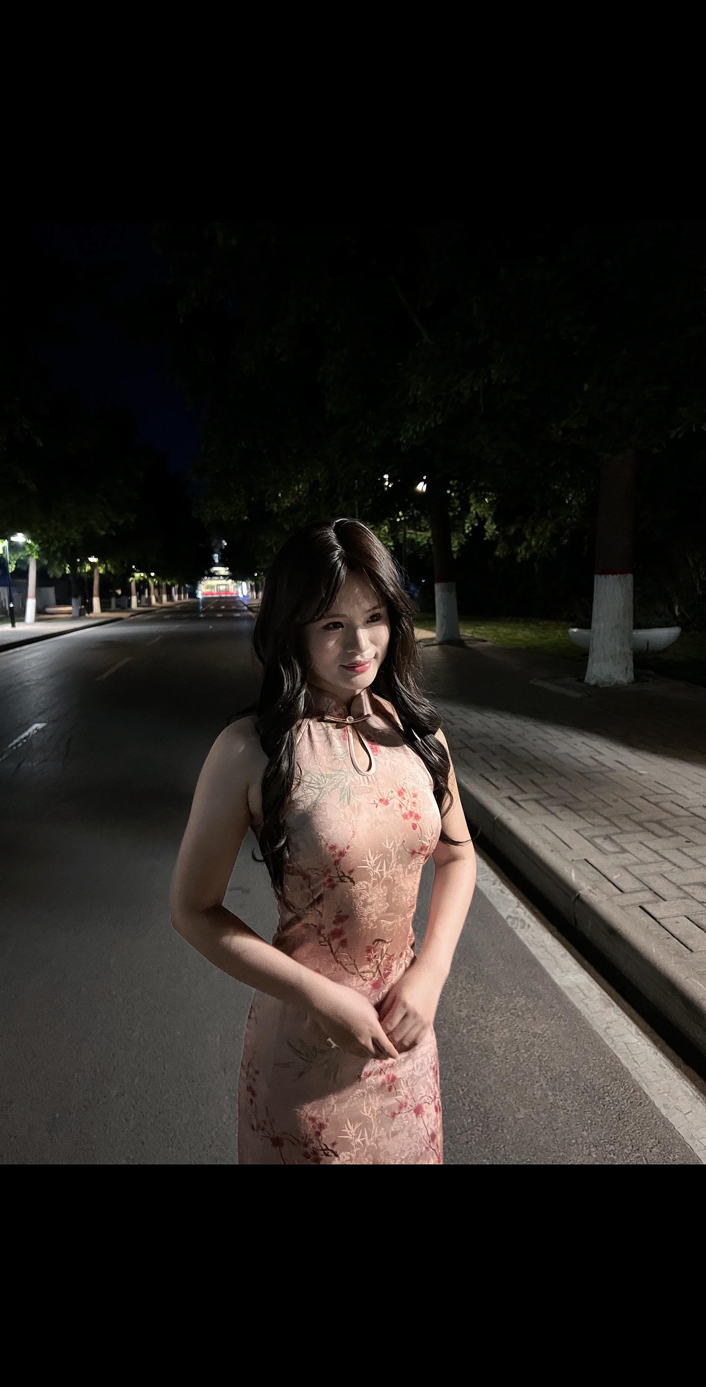 公子王孙何必问虚度我青春