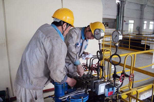 秦岭笑谈[超话]在2025年7月的暑假社会实践期间，曲阜师范大学工学院“科技赋能