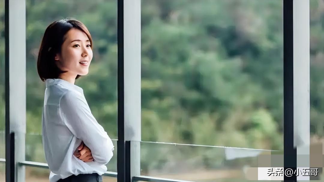 很有道理的一段话：

“活着活着，你就会明白，父母不住院，不痴呆，不瘫痪，孩子是