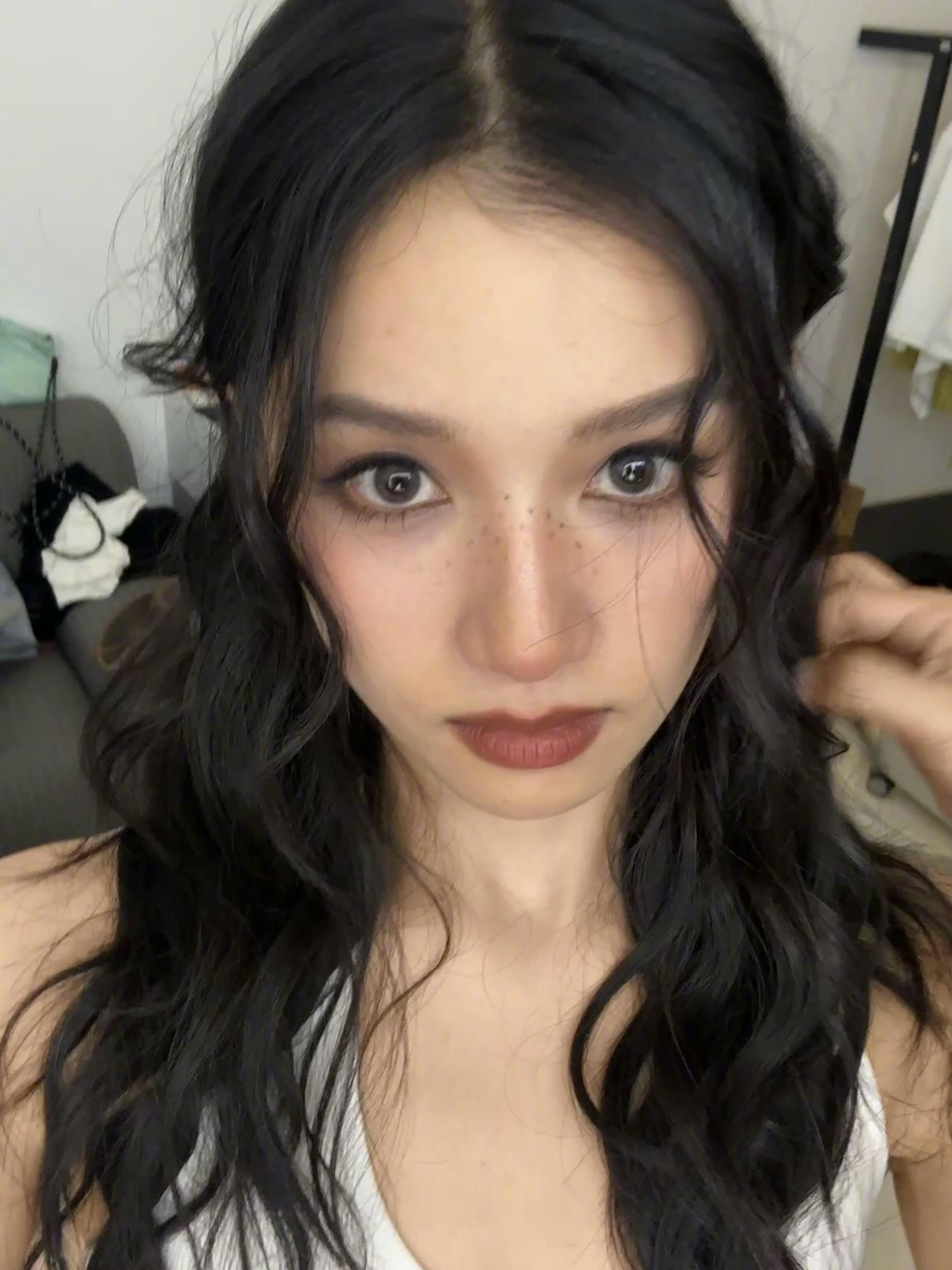 张婧仪丨野性美🖤 ​​​