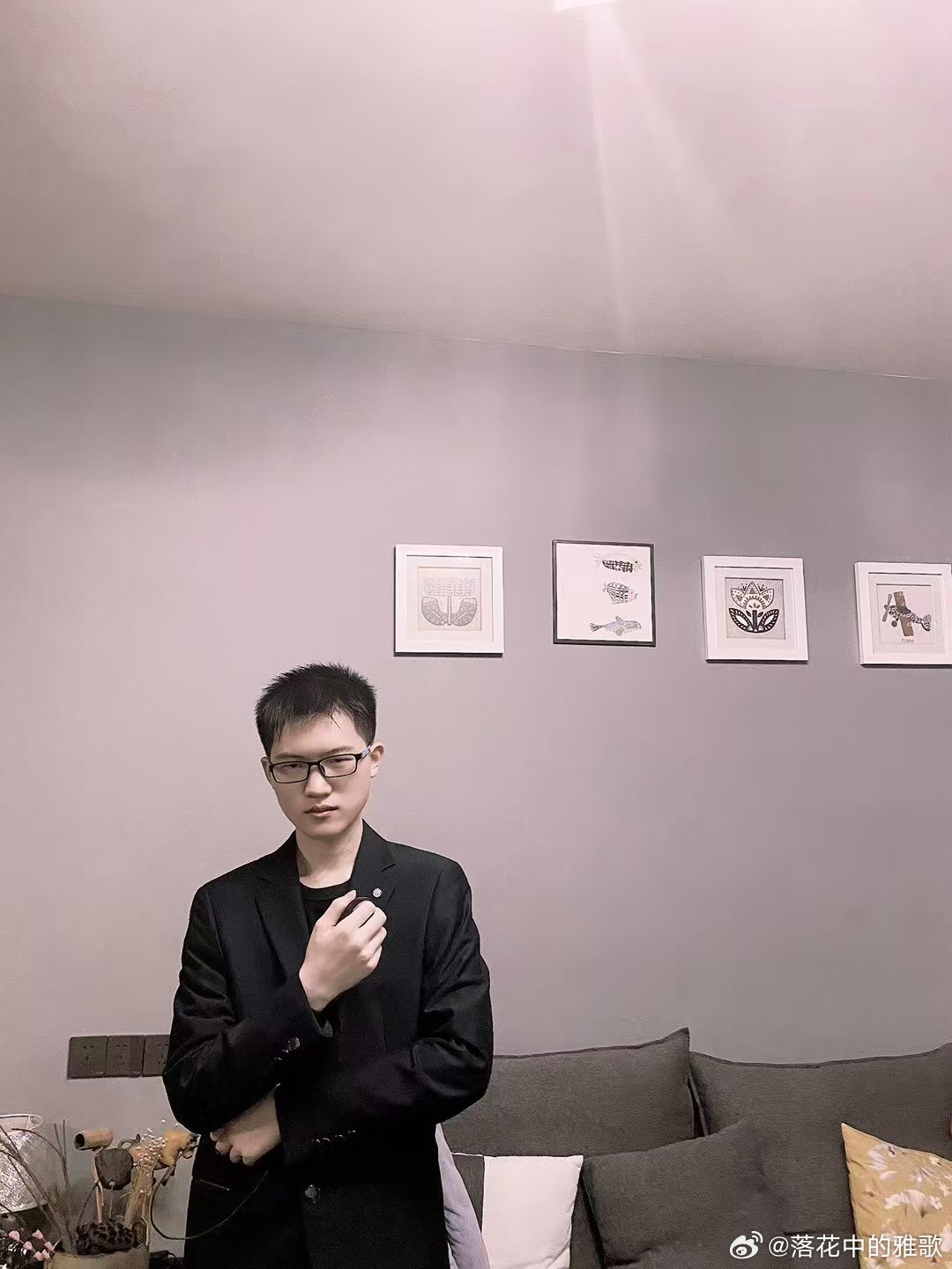 我儿25岁，身高175。现任我集团教育总监。如果有名校毕业的女孩，家教好，身高1