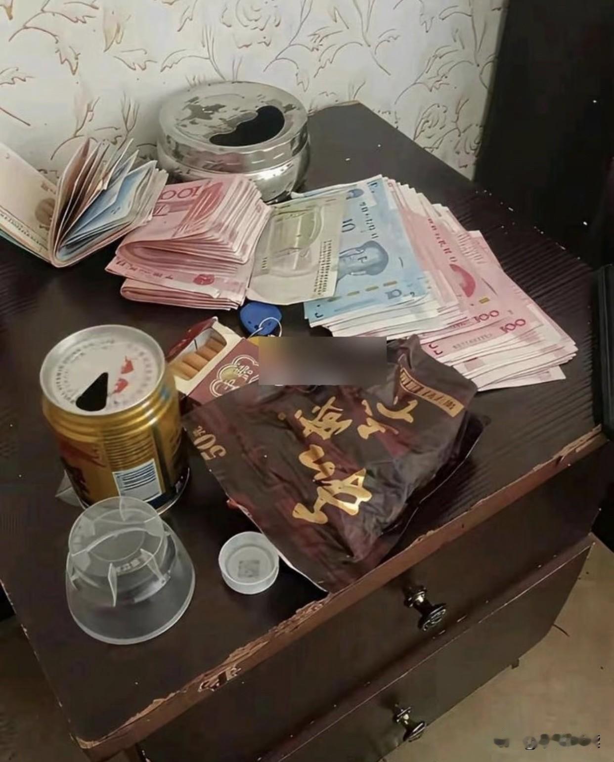 哈哈，宝子们，猜猜哥是干啥的？