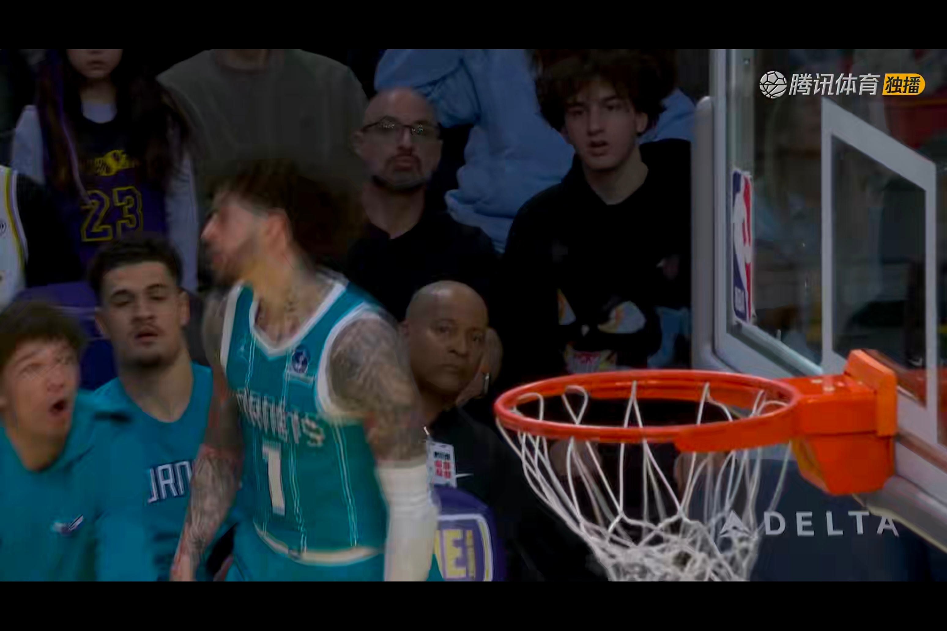 湖人又要崩啦nba