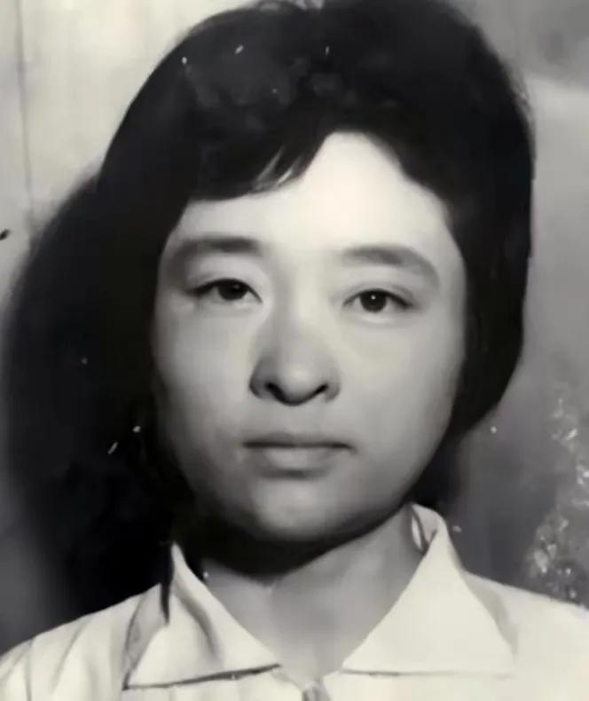 “70年代女巨贪汤兰英奢靡与覆灭”
 
从古至今，贪官都遭人唾弃。我国一直严厉打