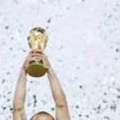07月09日讯 20年前的今天，2006年德国世界杯决赛在柏林奥林匹克体育场打响