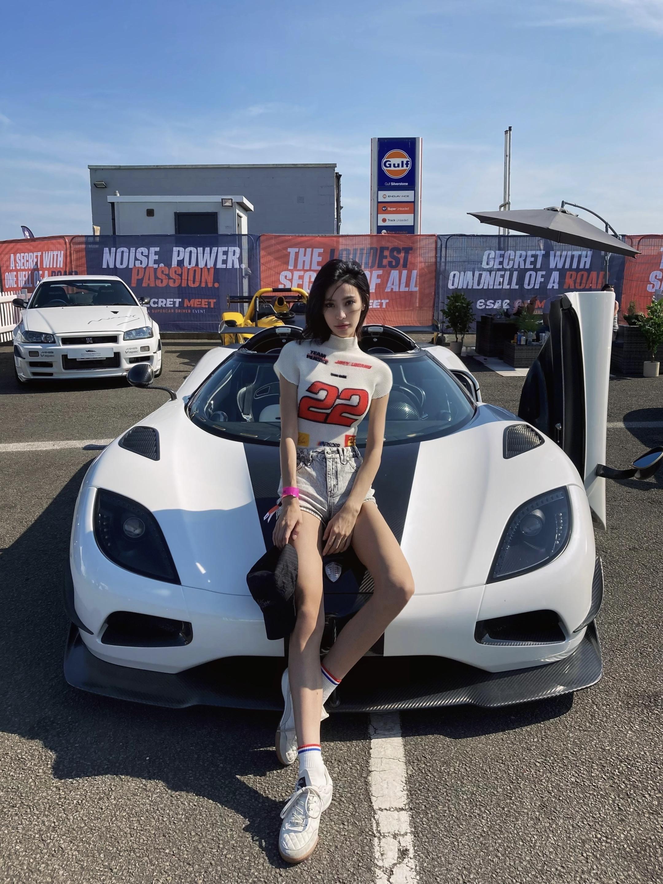 开启飞行模式。