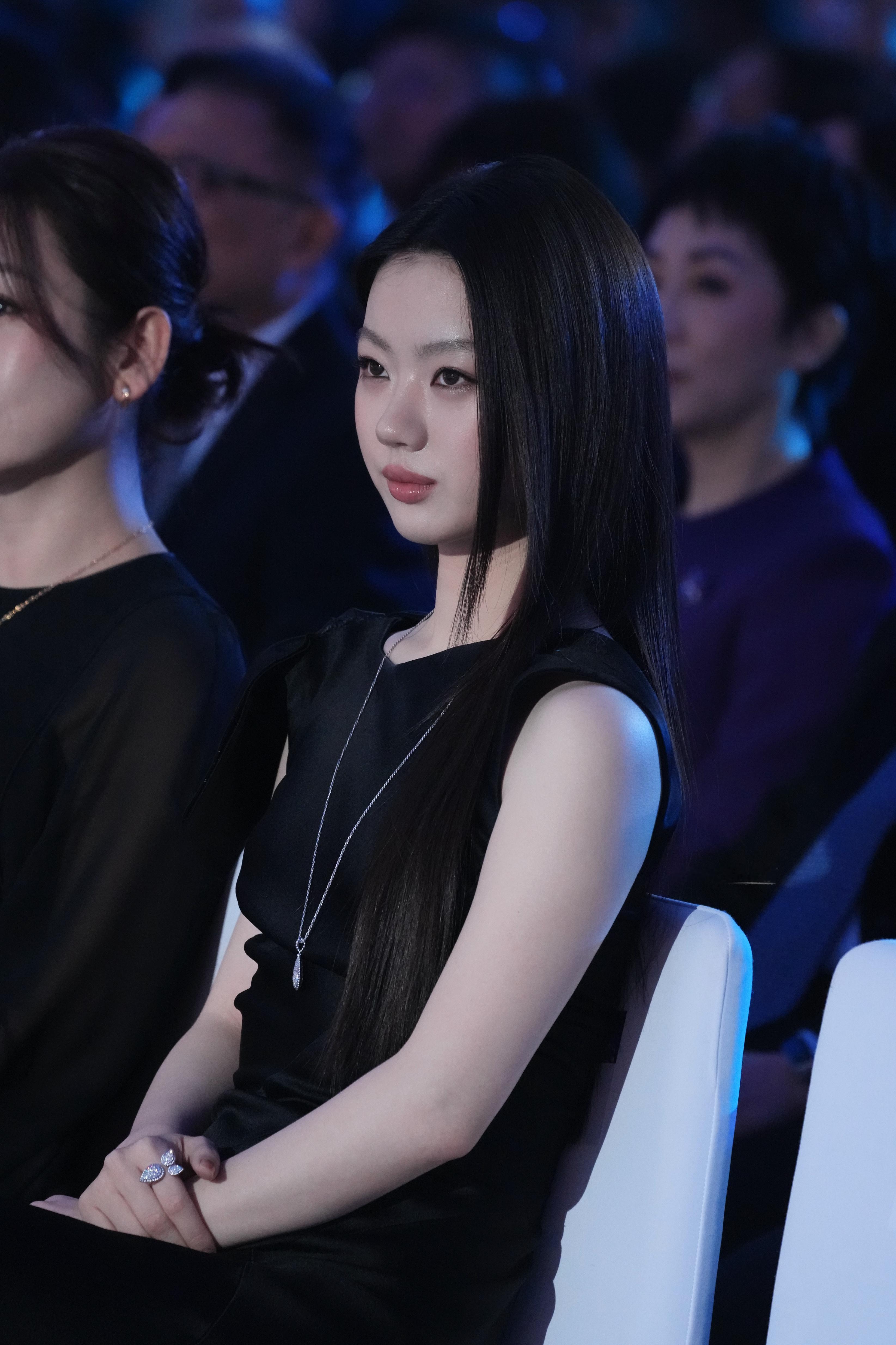 单依纯大湾区电影音乐晚会宣传大使看到单依纯成为宣传大使直接狂喜！她的歌声治愈又有