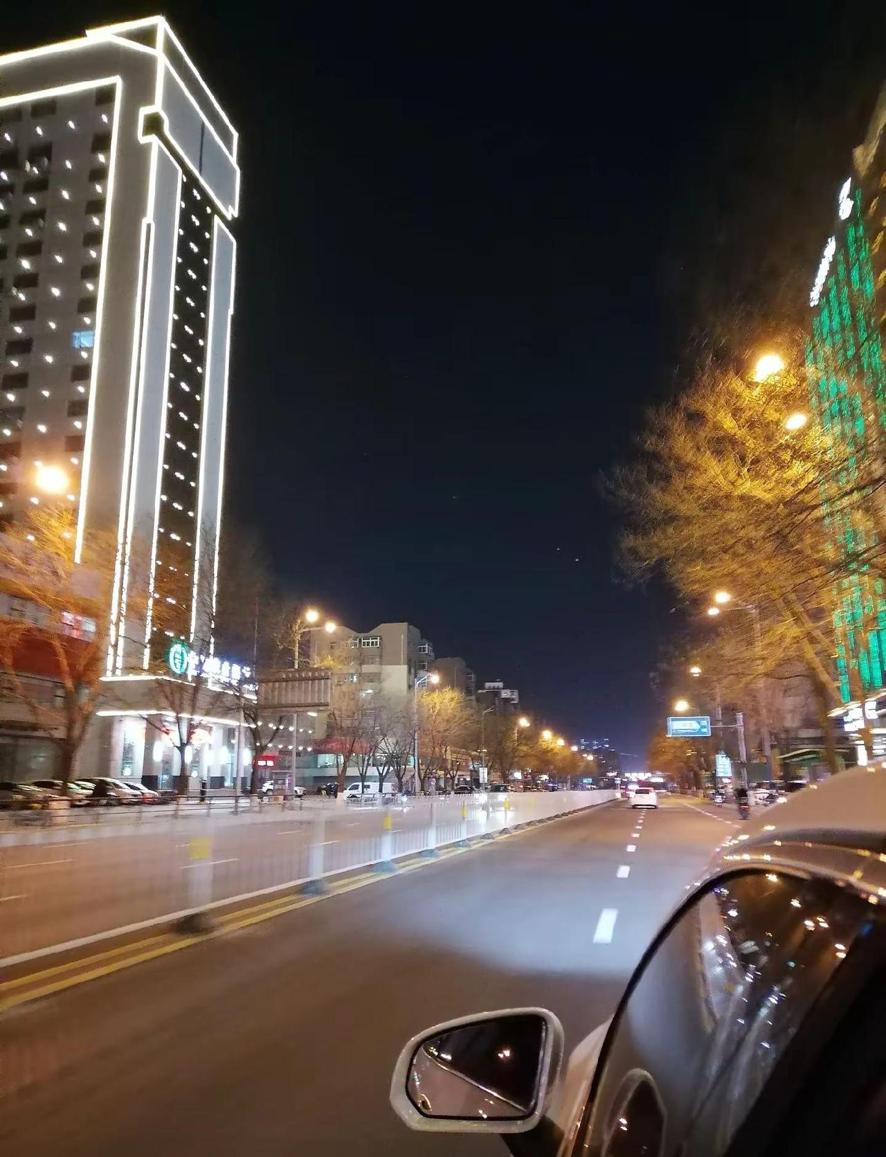 灵魂伴侣到底是什么？我听到一个特别治愈的答案，他说人找个伴容易，找个能解决需求的