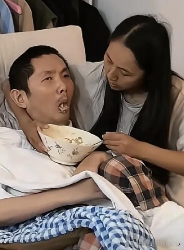 世事难料！彭亚楼曾是北京外经贸大学的高材生，长得帅工作好，和女友刘宁都要谈婚论嫁