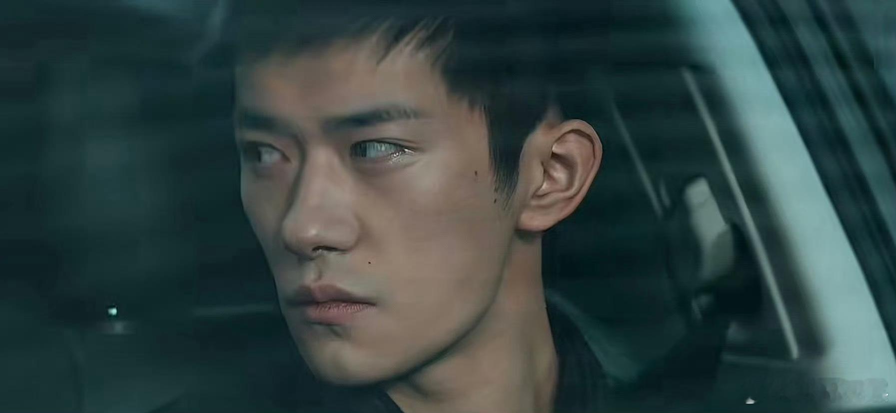 双影帝车内对手戏《惊蛰无声》这段车内戏绝了！狭小车厢简直是情绪高压锅，朱一龙对上