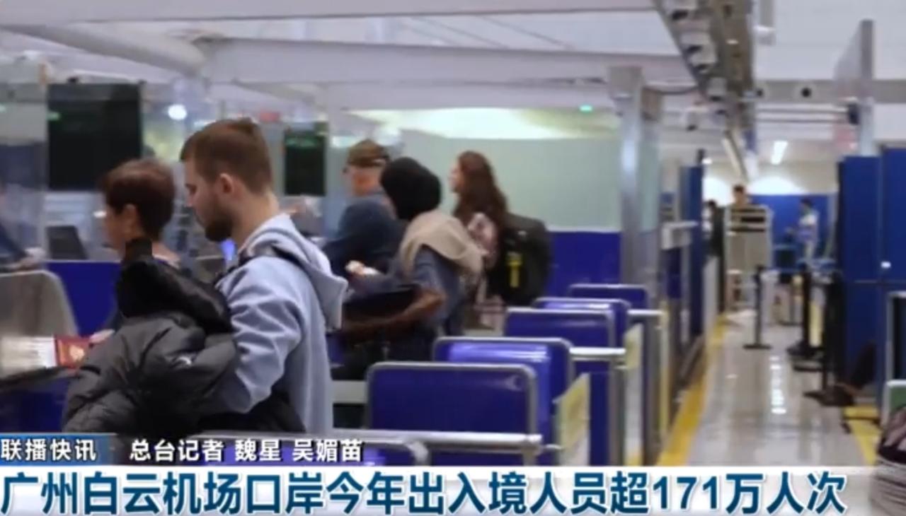 全球首款混合动力无人运输机首飞成功，这架淡绿色的运输机平稳滑跑、升空，完成了各项