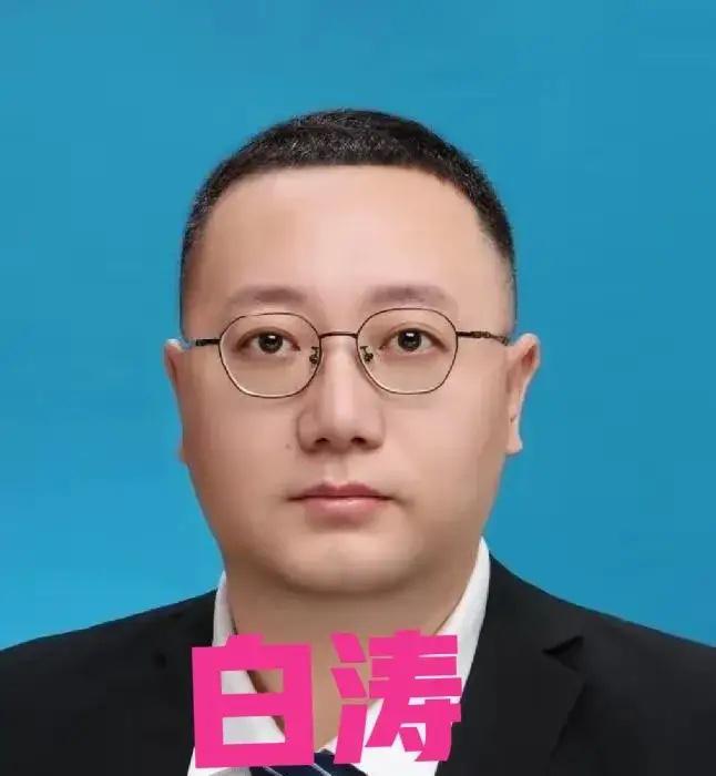 西安理工大学的白涛教授，才四十出头，就在新疆额尔齐斯河流域搞出大动静。
他领队搞