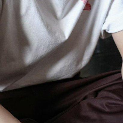 人生不必计较太多，不必在意成功与失败，它会被岁月渐渐淡化掩盖。人生最重要的不是得