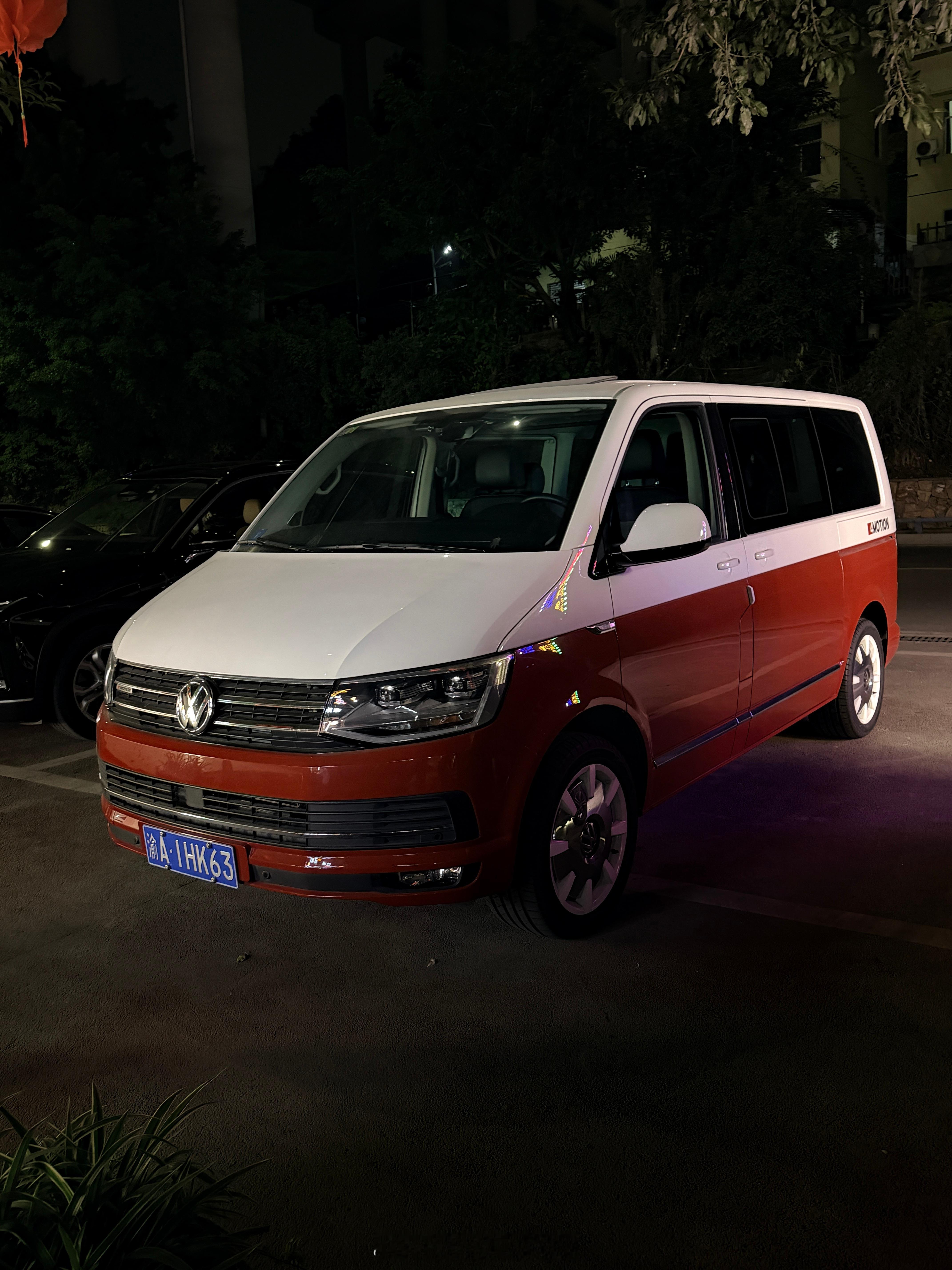 好久没开迈特威了，今天开出来溜溜，依然还是喜欢的扎实感，虽然是大众商用车部门造的