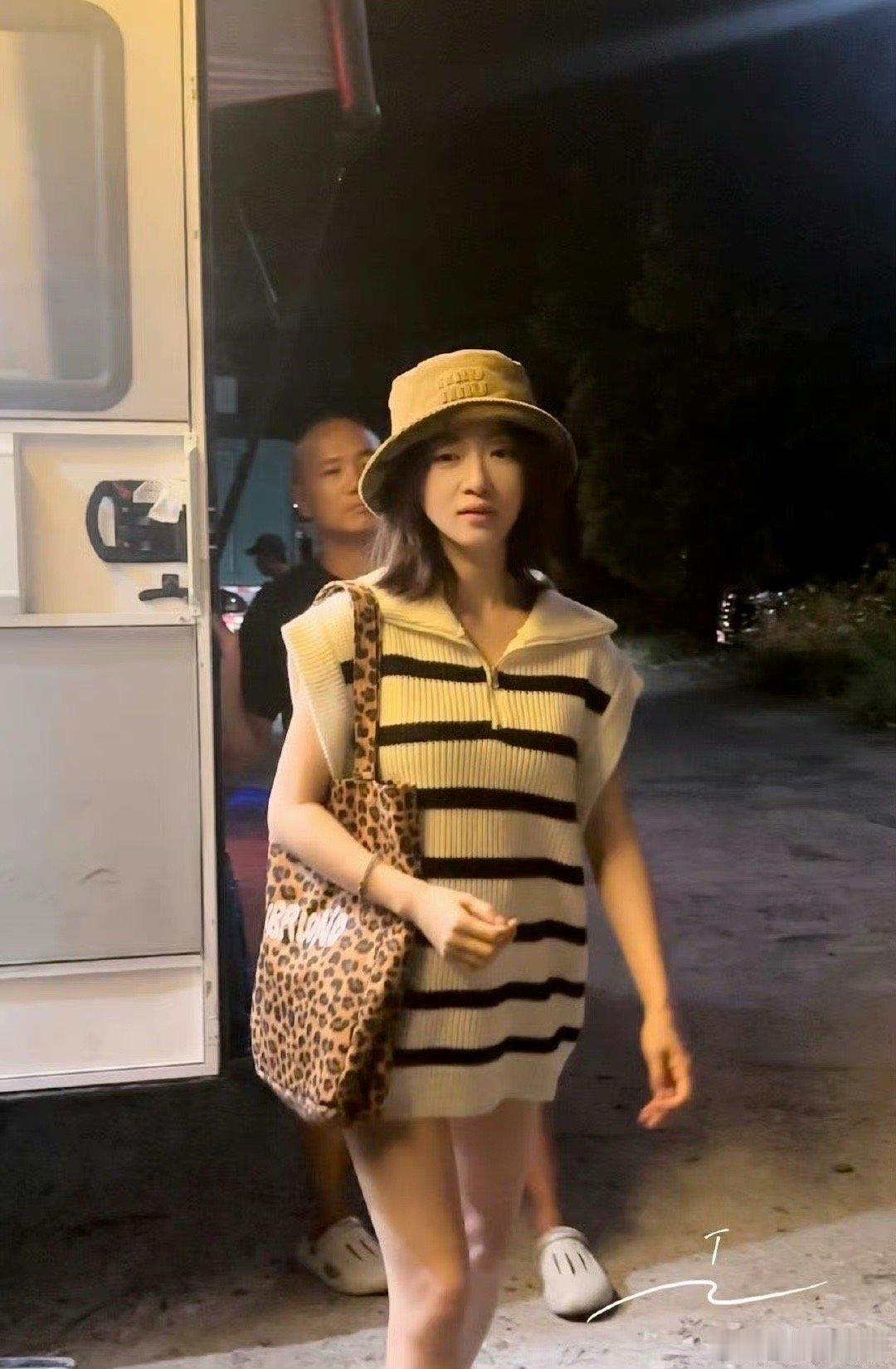 #吴谨言肚子# 如果真的是前段时间才领证那不就是先上车后补票吗？但是如果是三年前