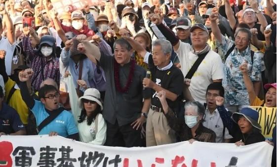 日本一直在隐忍，一直在找机会。这是一个充满野心的国家，请铭记，日本的最终目标不是