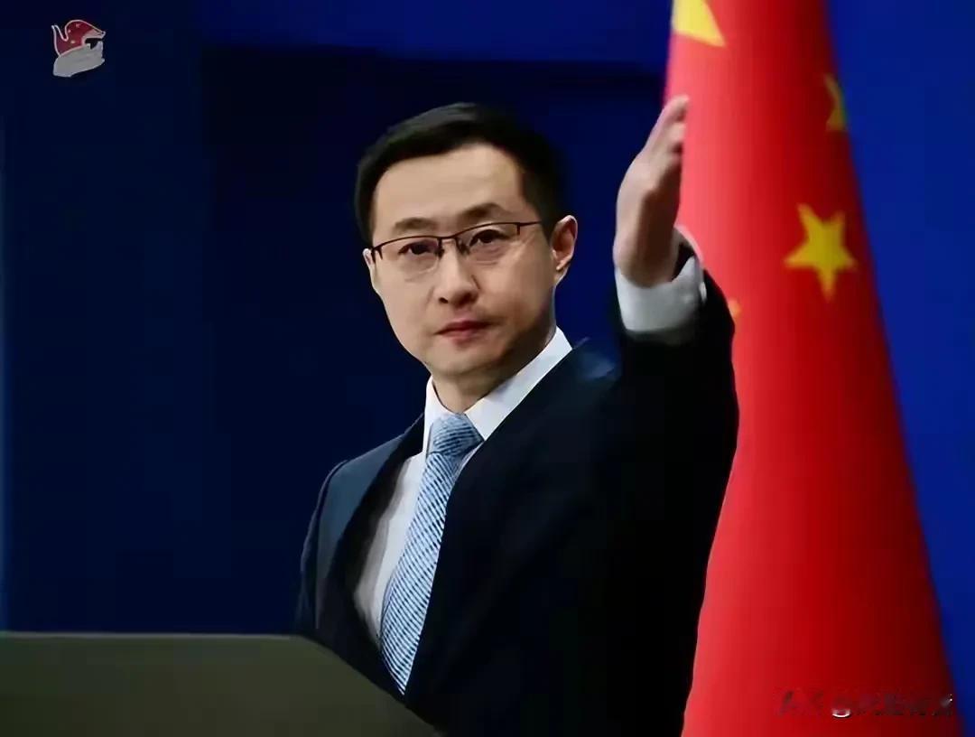 2月3日，外交部发言人林剑主持例行记者会。有记者提问，日本已成功开采了一种泥浆，