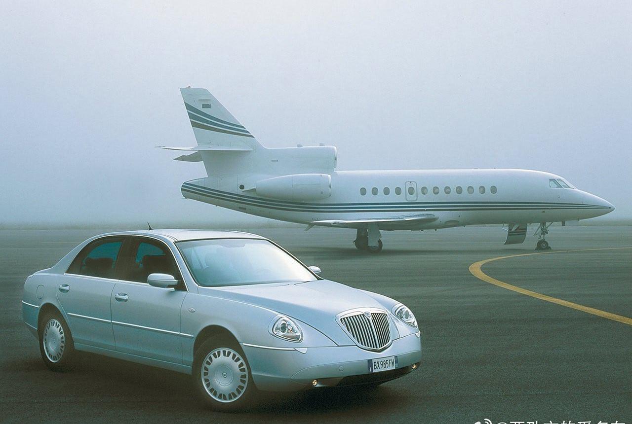 《经典名车 展示》赏析：2002年款 蓝旗亚 Lancia Thesis 豪华轿