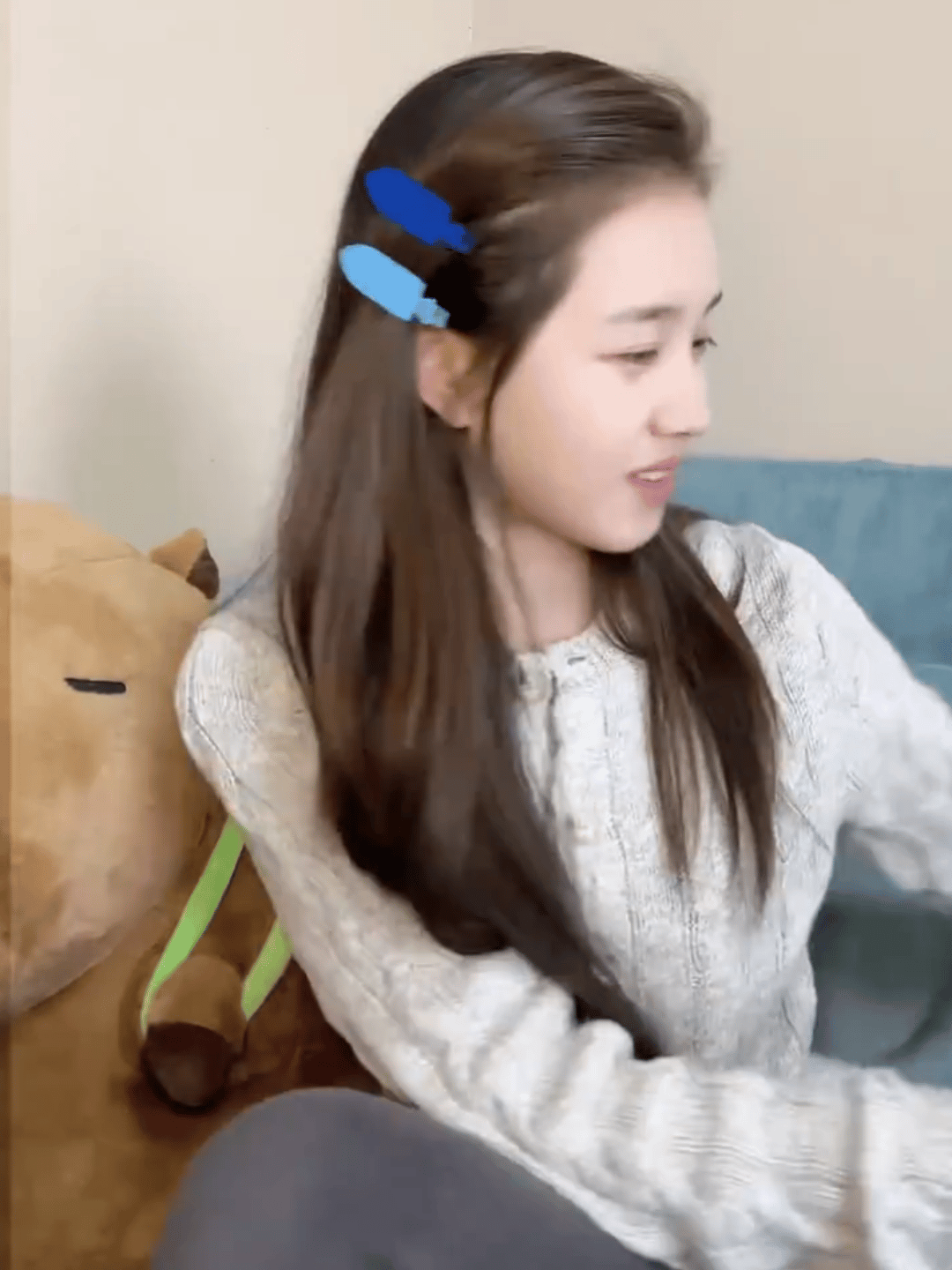 此女真的好爱蓝色😘 