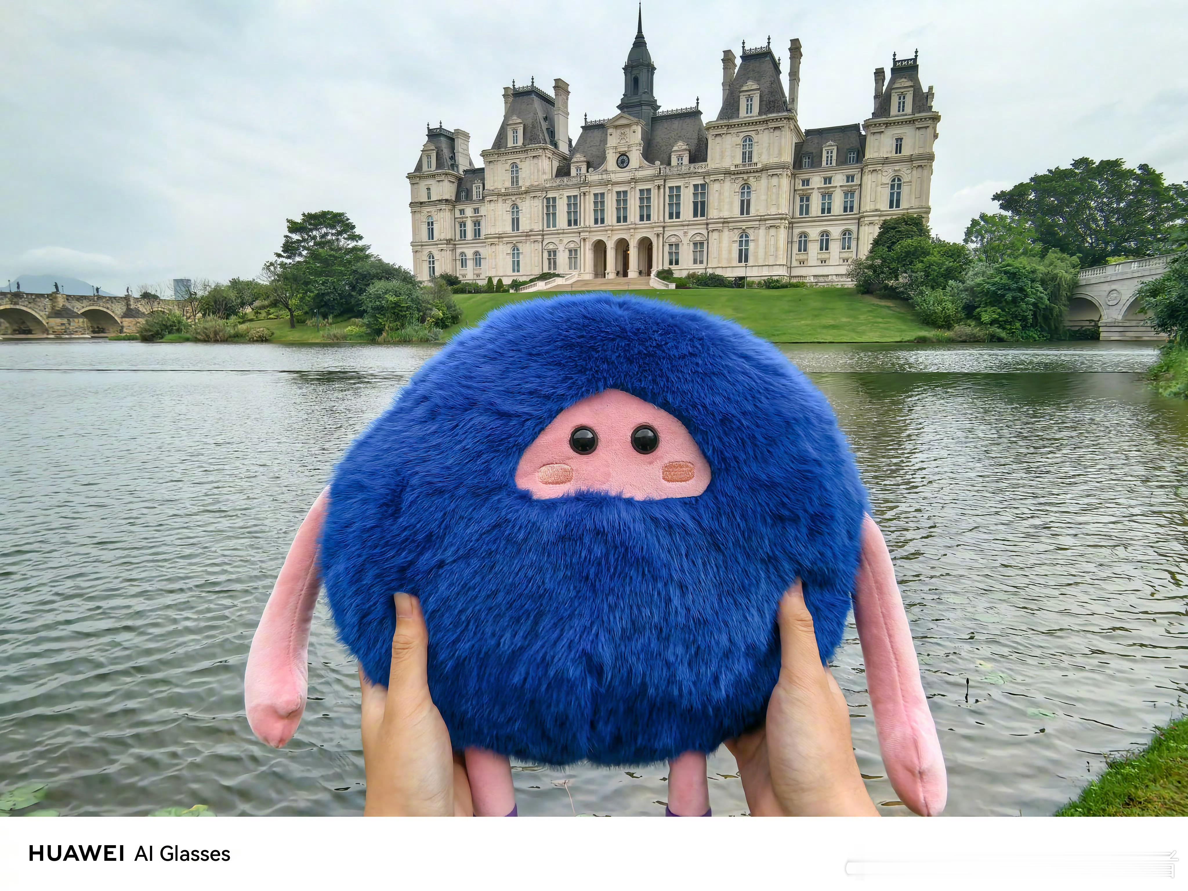 华为AI眼镜即将发布华为何刚发布的这个照片暗藏玄机，应该就是接下来要登场的华为A