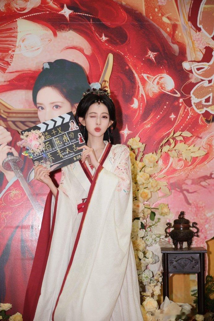 孟子义昭宁郡主的故事暂且告一段落昭宁郡主孟子义的故事暂且告一段落昭宁郡主故事停笔