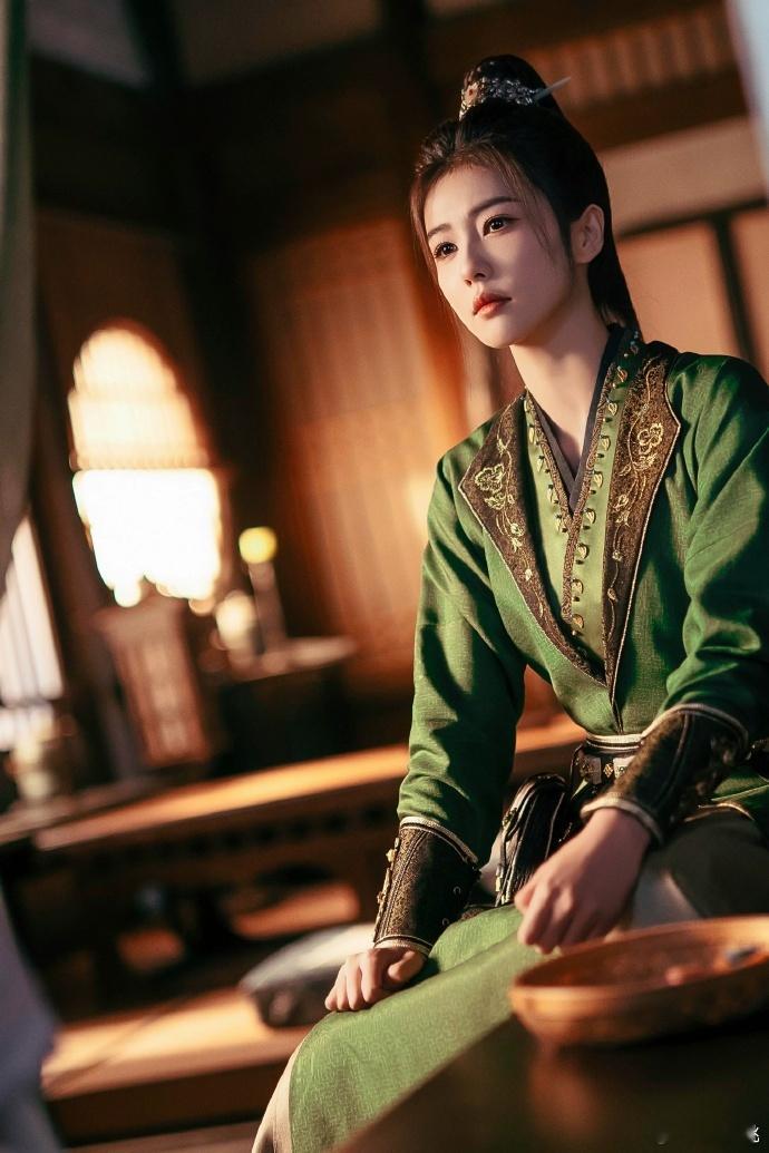 白鹿新剧KPI好重刷完预告彻底等不及！全程高能即视感拉满，白鹿运筹帷幄太吸睛，?