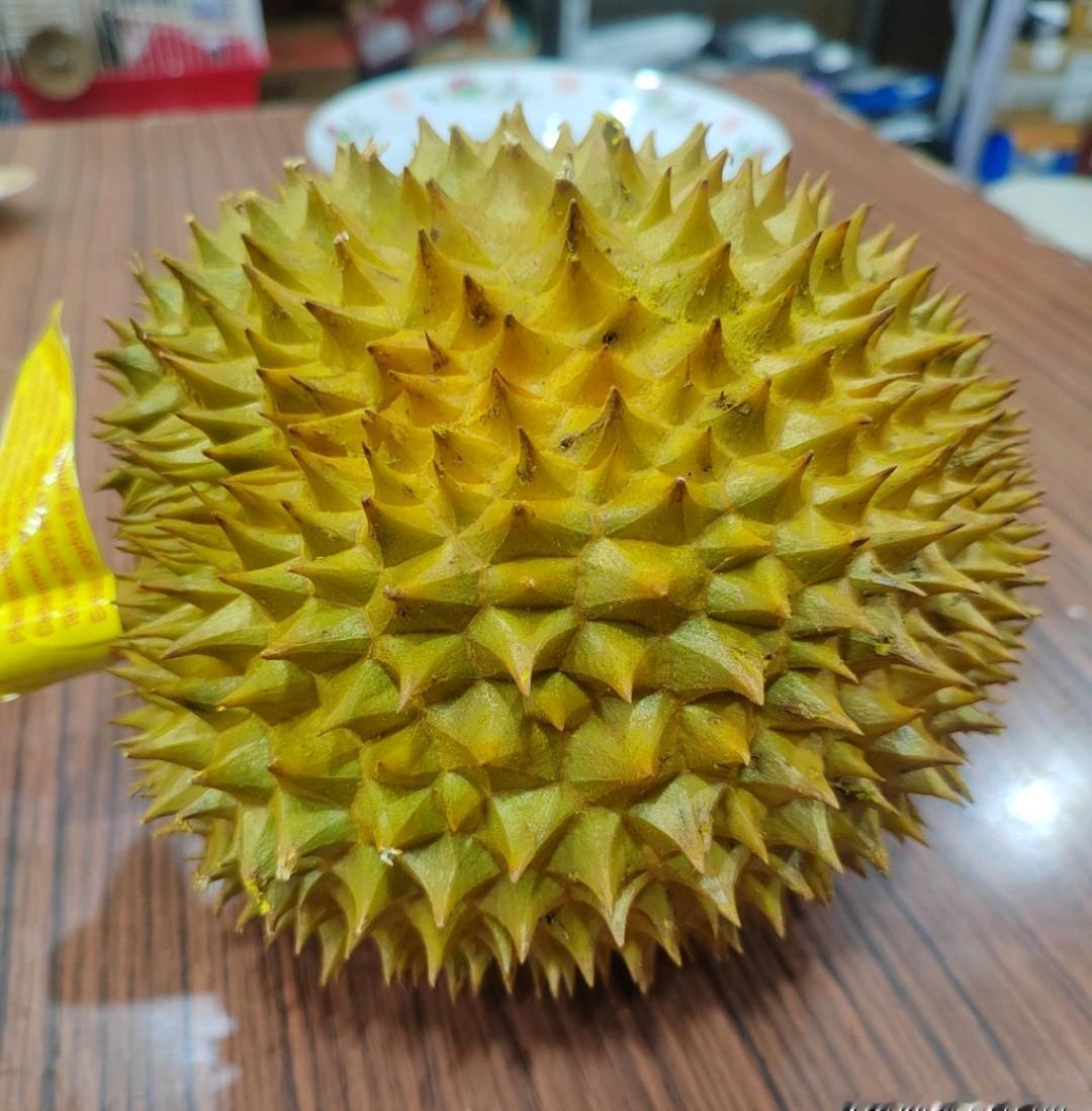 买榴莲怕臭，退了。
结果快递小哥说：没开箱，你怕啥？
你脑子里演了八集连续剧，现