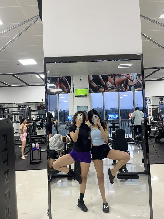 撸铁女孩 我的健身日常 健身女孩