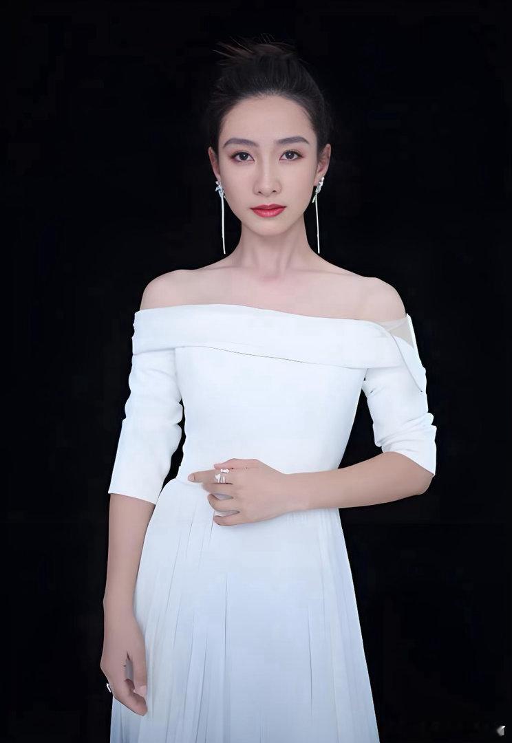 陶昕然一公小考状态浪姐让我们看到一个更加真实自然的安小鸟，勇敢走出舒适圈在舞台上