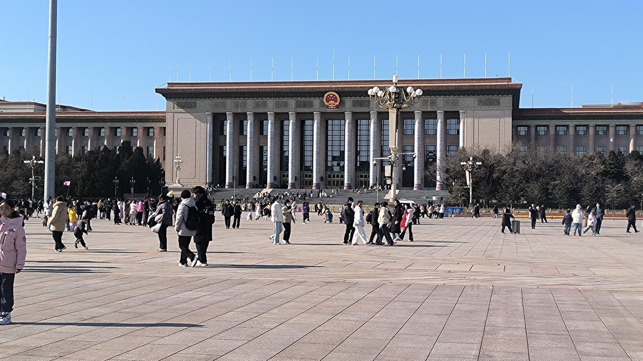 今年我要从三个方面改善自己的健康状况。
一是空气。尤其是卧室里的空气质量，要勤搞