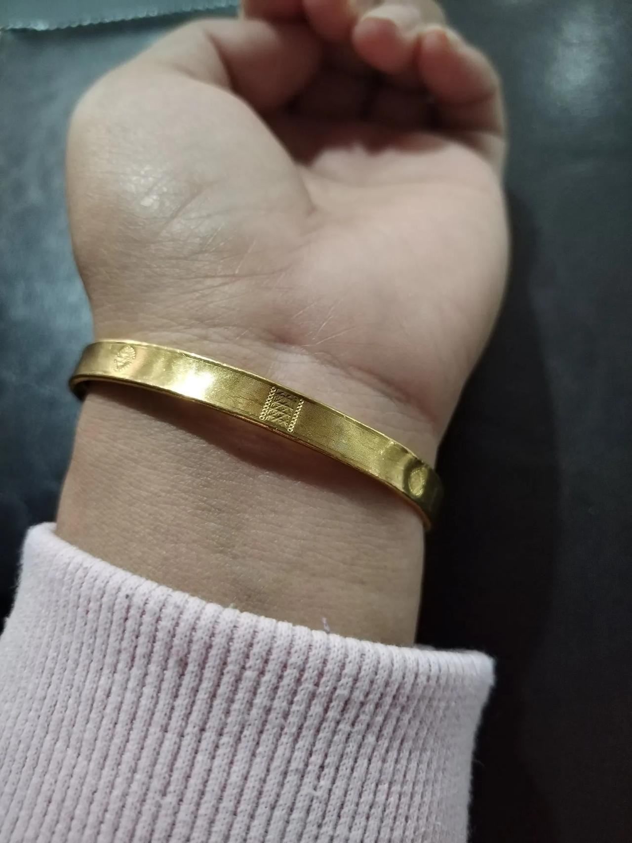 儿子谈了个女朋友，上次带回来时，我给了个39克的金手链，没想到他俩分手了，我想要