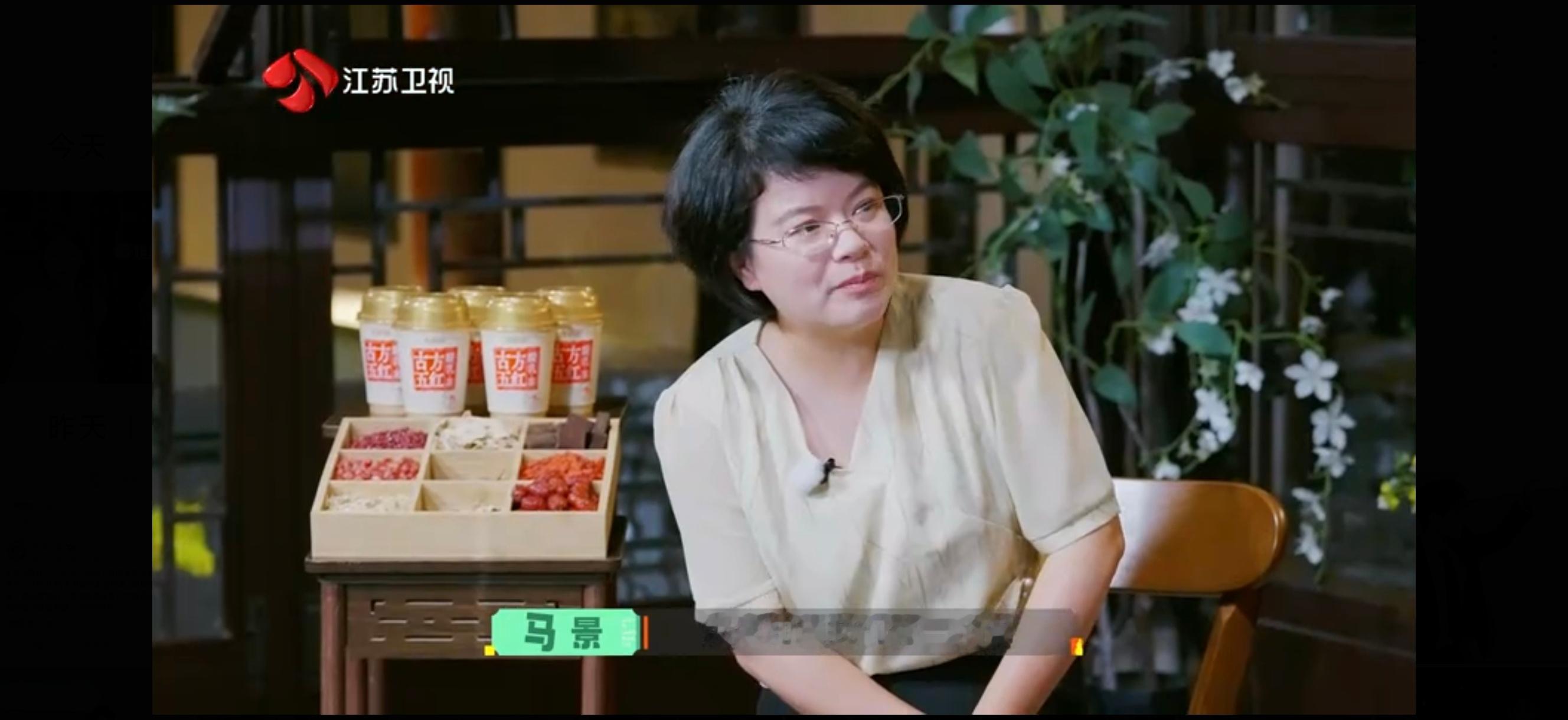 公司有痛经假是种什么体验国医少年志痛经不是娇气的代名词，是需要重视的生理不适，依