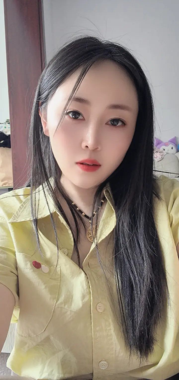 你的菱角呢，你的骄傲呢，你的笑声呢，想不到连你最爱闹的性格，都被打磨成...