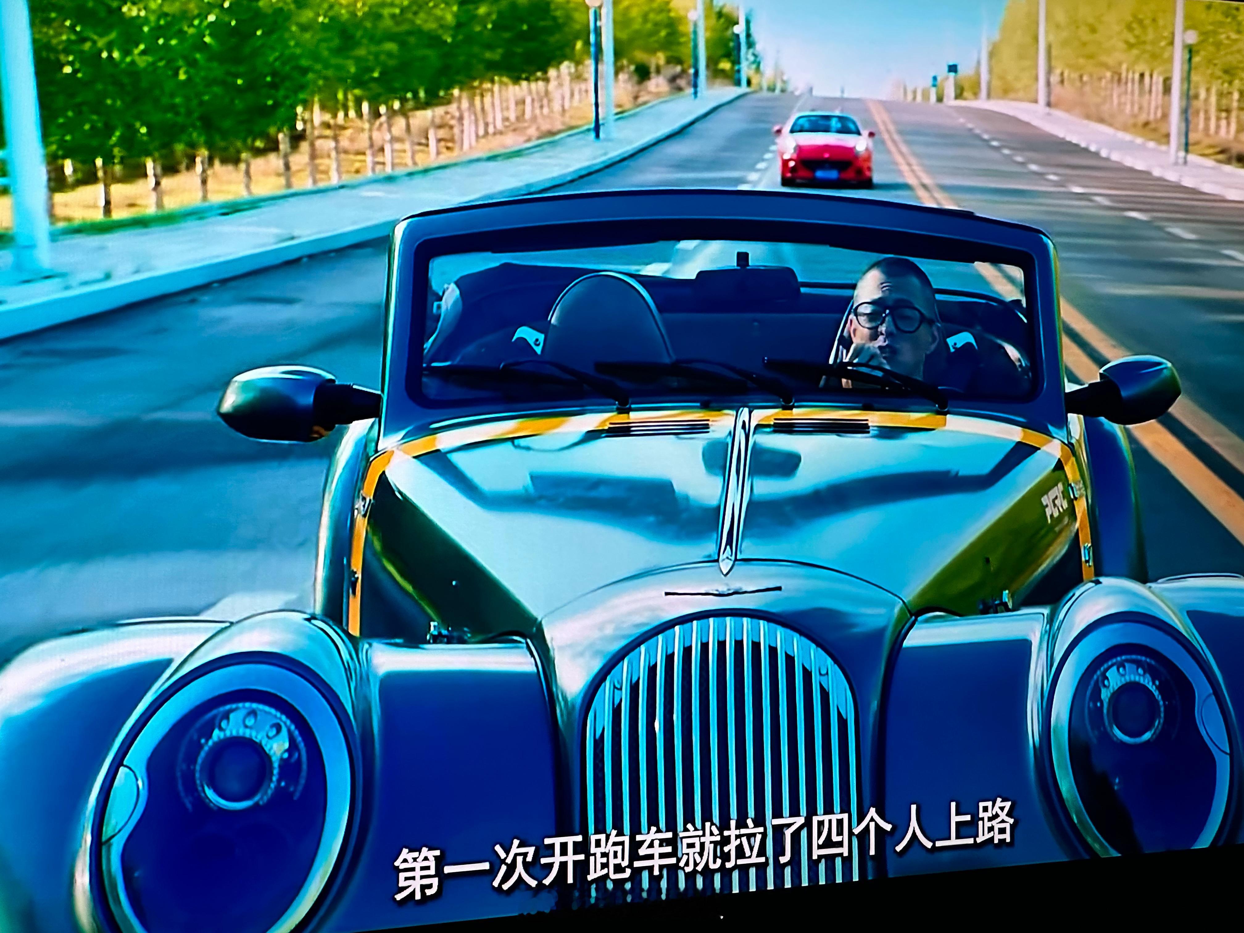原来陈震还演过电影啊？这你受得了吗？唉，王自如也是可惜了。。。。。[允悲] ​​
