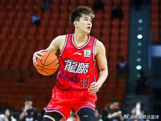 CBA 郭艾伦 广州龙狮篮球俱乐部正式宣布：经双方友好协商并达成一致，郭艾伦将告
