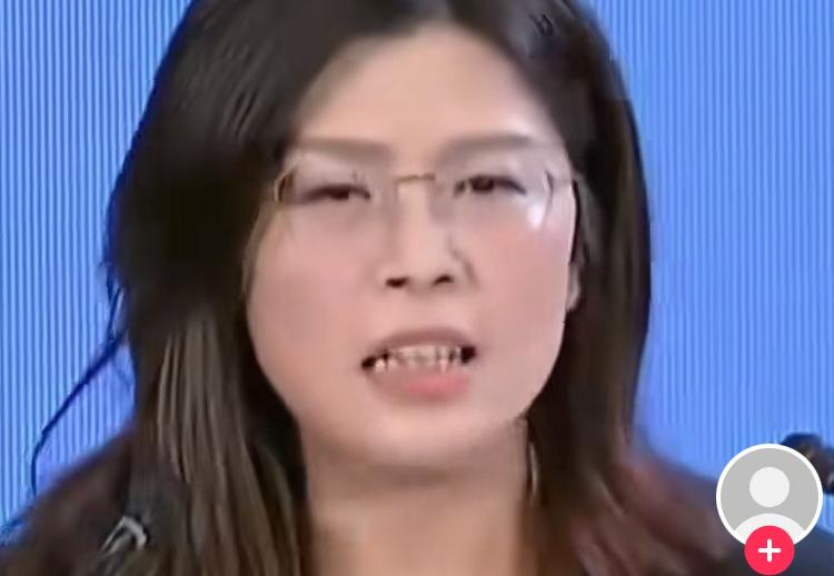 郑丽文的人事安排，采用各派系对等分。但是对罗智强及原来参选的另外5个人一个也没有
