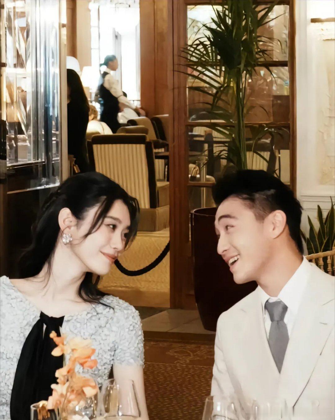 奚梦瑶婚礼时隔七年圆满大婚，从综艺相识到儿女绕膝，昔日盛大求婚终于落地法式古堡婚
