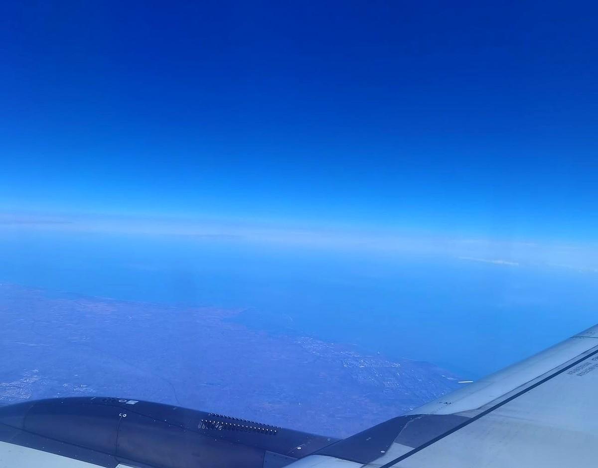 哥们儿，梁文峰这事儿，我是真没想到。
费了牛鼻子劲儿搞出来的DeepSeek，A