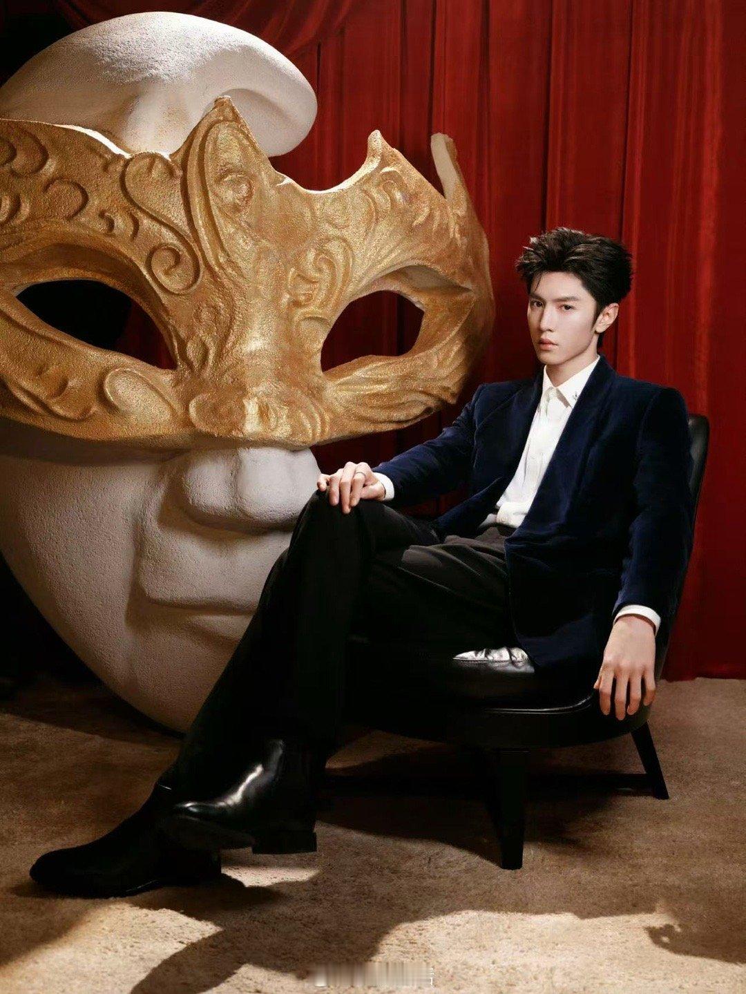 陈哲远假面王子陈哲远舞会王子陈哲远假面王子，好帅，好看的 