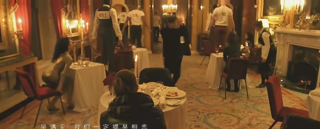 周杰伦首次公开珍藏10年的求婚画面，现场属实太浪漫了，有种童话小说照进现实的感觉