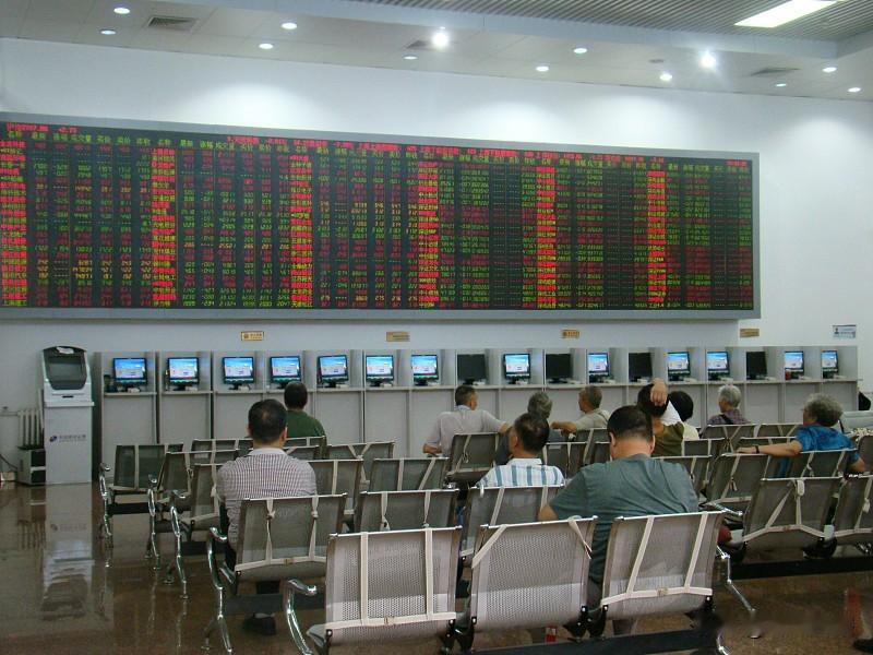 明日（9‑17）四大利好主线+观察标的（附支撑压力）
 
主线1：算力硬件（PC