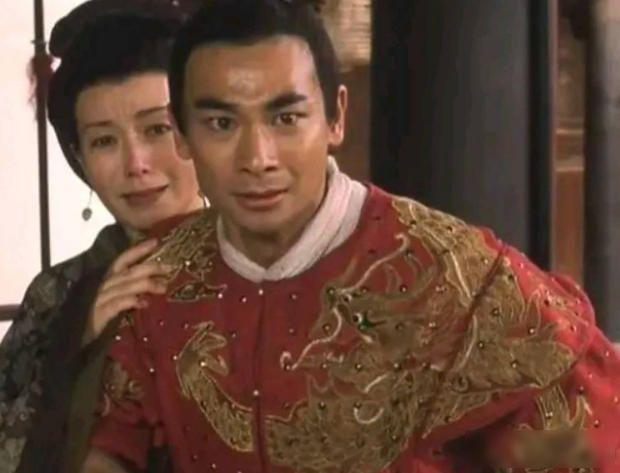 1662年，郑成功在外打仗得知，自己20岁的儿子郑经跟35岁的乳母生下孙子郑克臧