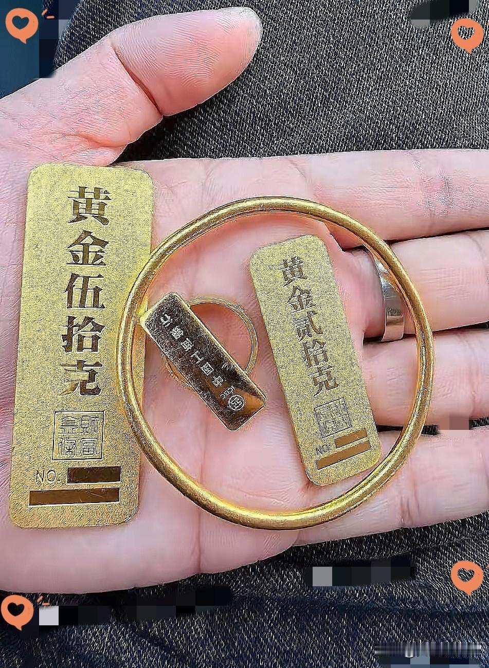 今天是10月24日金价更新，金价又下跌了！
昨天也大跌，今天伦敦金直接跌破400
