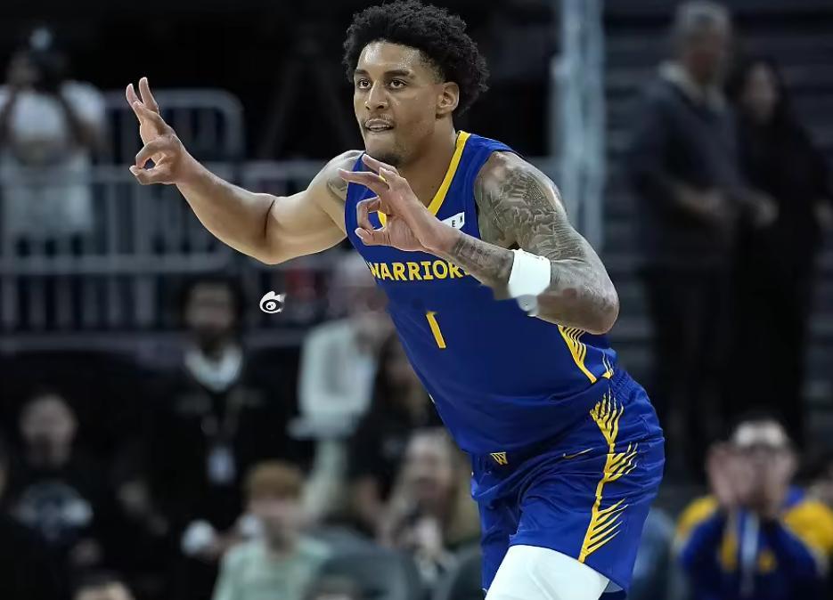 NBA夏联决赛，金州勇士以94-90的比分击败孟菲斯灰熊，夺得冠军。勇士11号秀