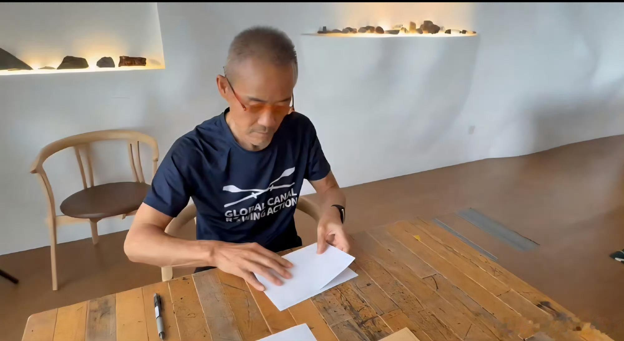 网暴，不少公众人物，超级企业家都有所遭遇。成规模、成体系，达到严格甚至严苛的刑事