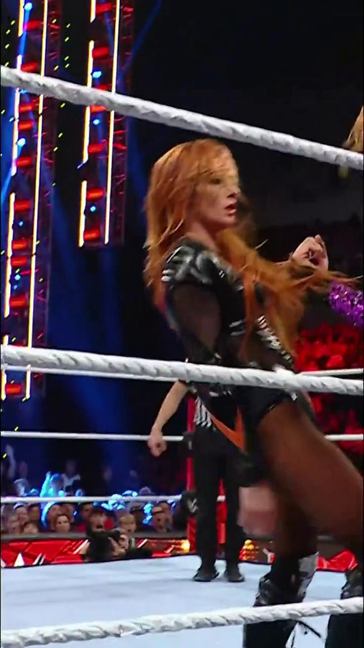becky now i quarter with the right hand，