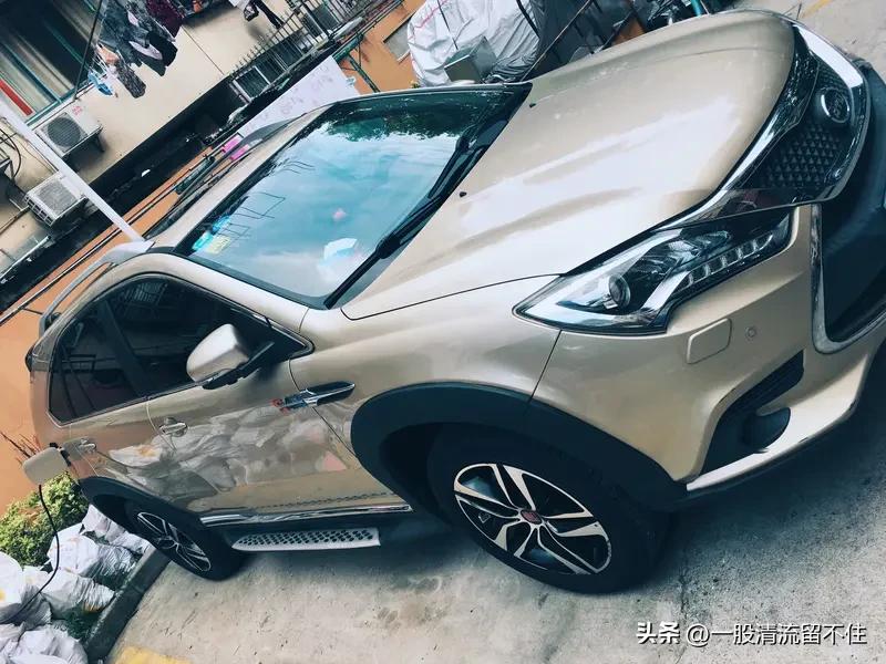 家用车首选两驱还是四驱? 选家用车，两驱还是四驱，得看实际需求。两驱就像实惠的居