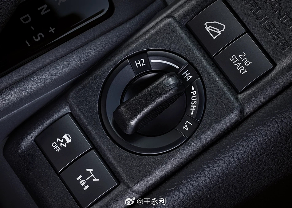 fj酷路泽 新款在泰国上市，售价126.9万泰铢，折合人民币为26.56万元。上