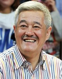 赵本山，连夜冲上热搜。

7月15日，68岁的赵本山突然刷遍全网，稳稳登上热搜第